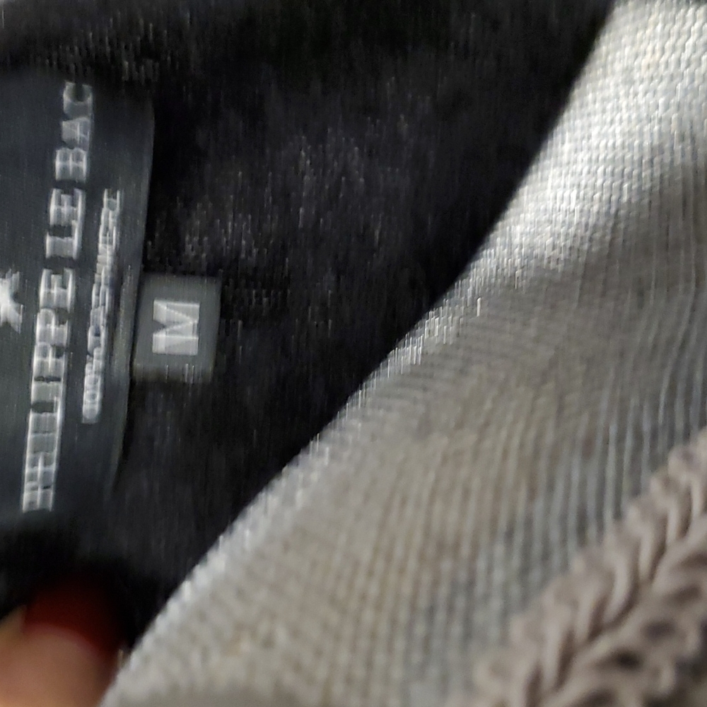 Sweater - Picture 6 of 8